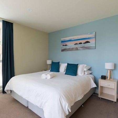 Beachside Luxury Apartments One & Two Bedroom In Beachfront Oaks Pier Building Glenelg Exteriér fotografie
