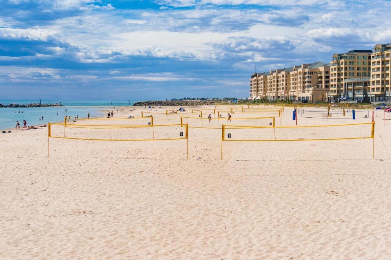 Beachside Luxury Apartments One & Two Bedroom In Beachfront Oaks Pier Building Glenelg Exteriér fotografie