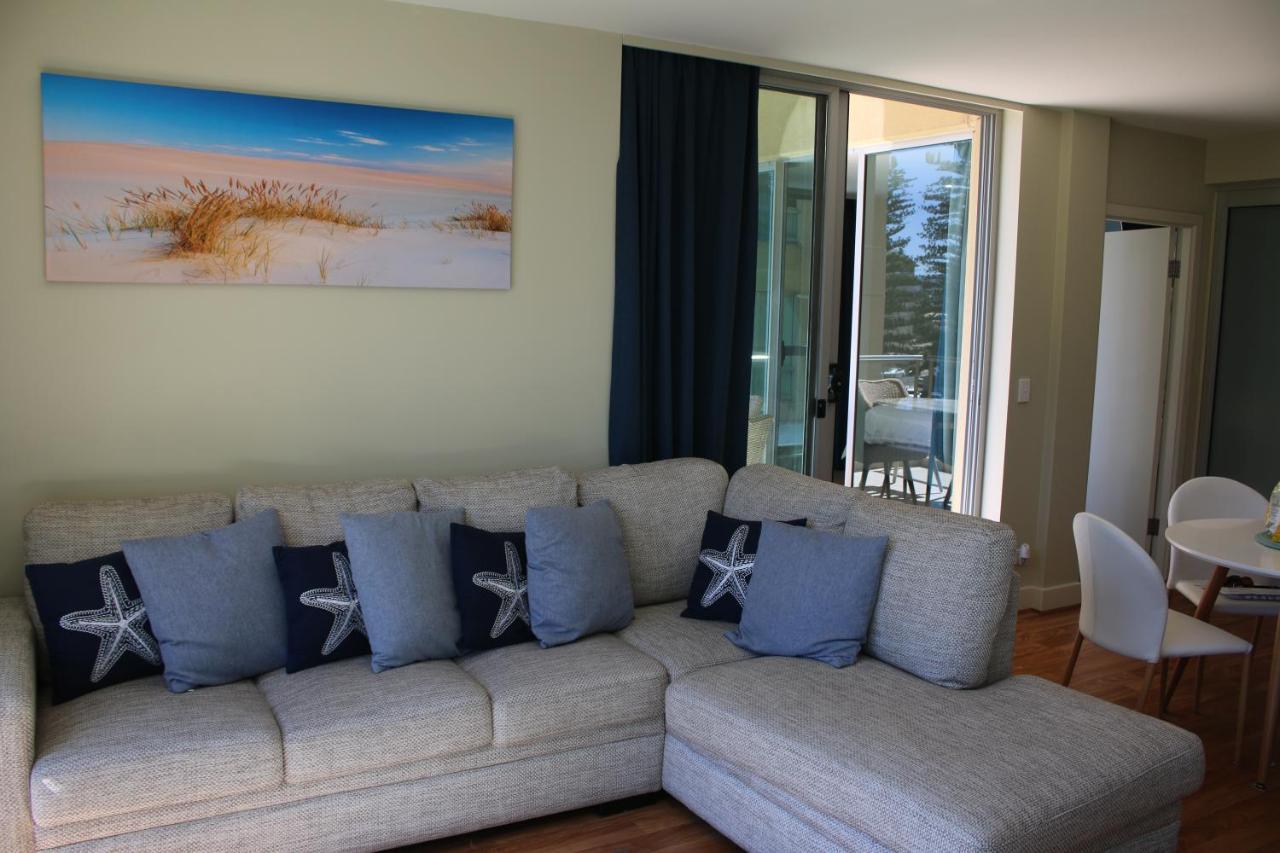 Beachside Luxury Apartments One & Two Bedroom In Beachfront Oaks Pier Building Glenelg Exteriér fotografie